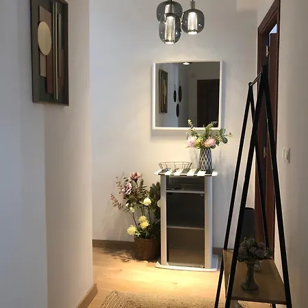 Vut Santa Lucia Apartman